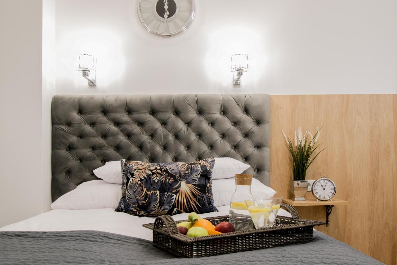 Warsaw Seasons By Alluxe Boutique Apartments Værelse billede