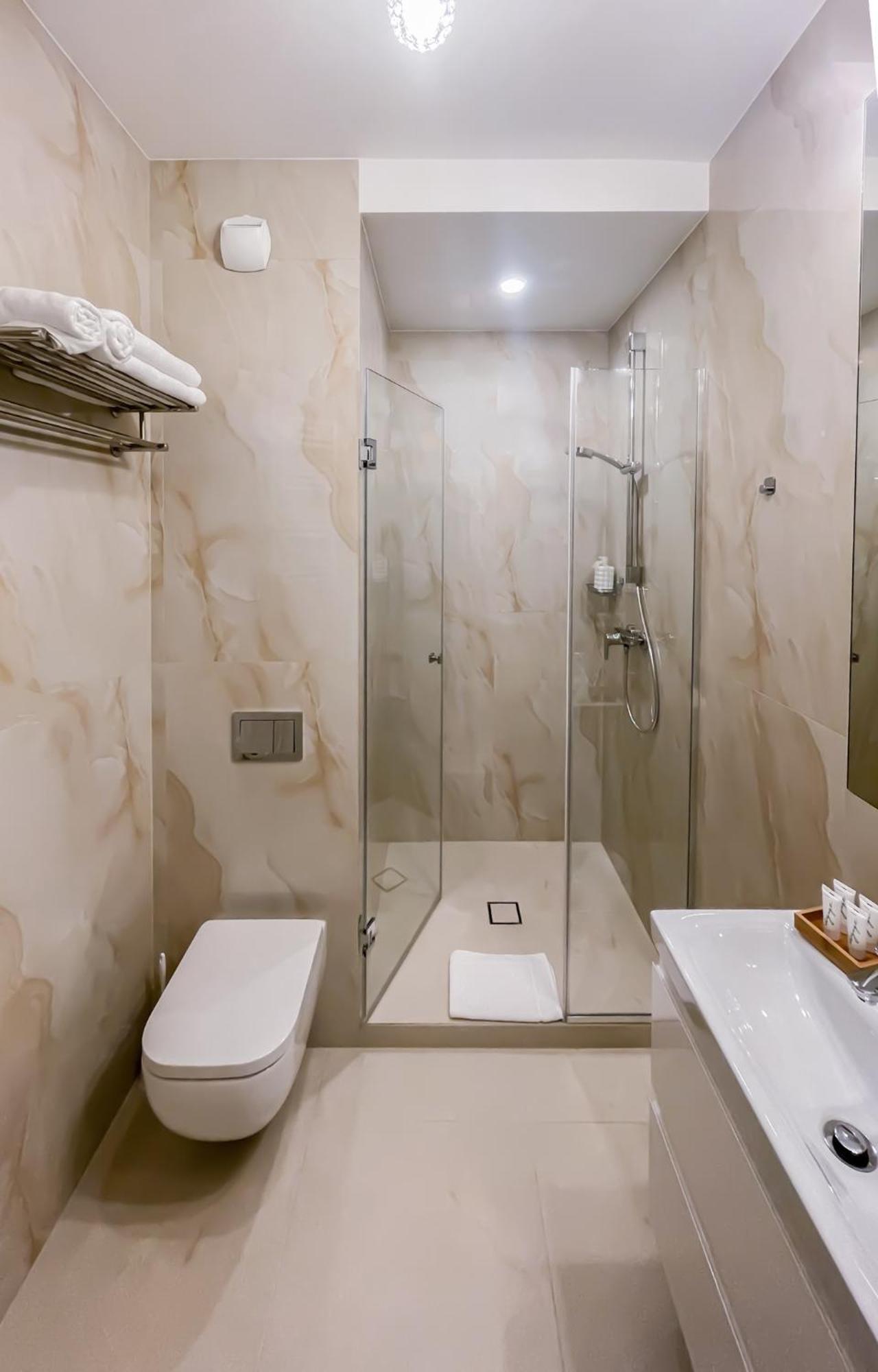 Warsaw Seasons By Alluxe Boutique Apartments Værelse billede