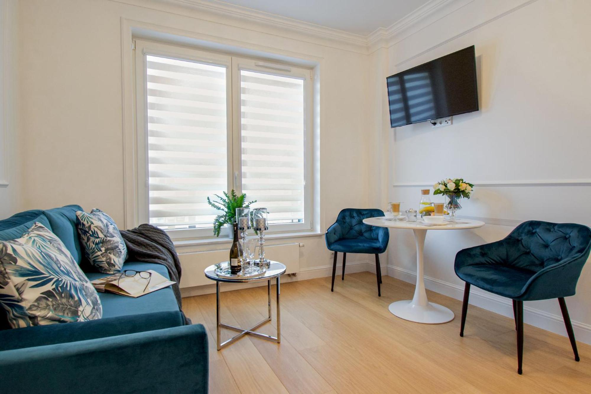 Warsaw Seasons By Alluxe Boutique Apartments Værelse billede